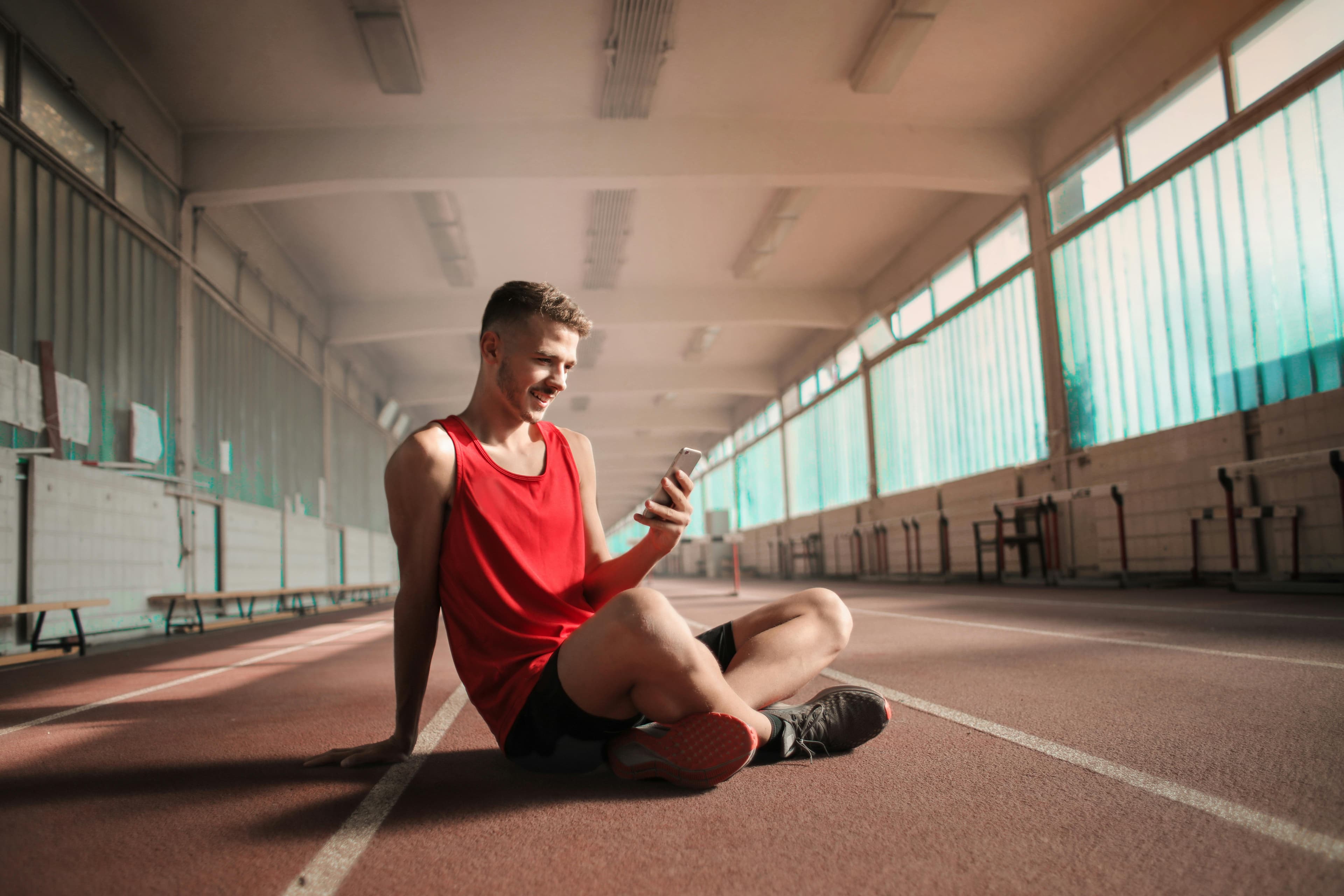NIL Club App Store Reviews: What 6,400+ Athletes Are Saying